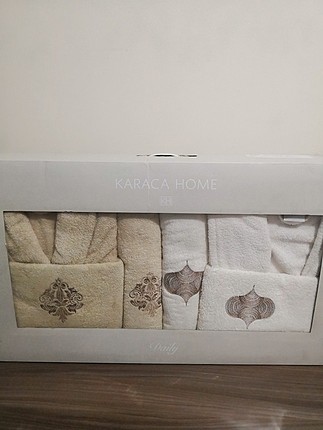 karaca home aile bornoz seti