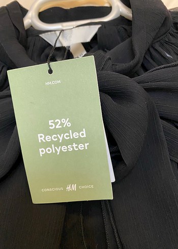 xs Beden siyah Renk H&m yakası fiyonk detaylı tül gömlek