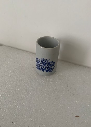 Mavi Çiçek Desenli minyatür kupa yükseklik 4 cm