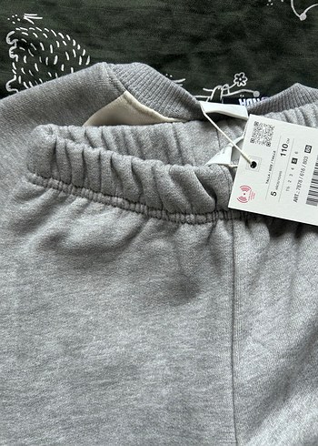 Erkek Çocuk Gri Baskılı Sweatshirt takım - Görsel 3