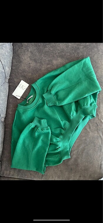 Zara crop sweatshirt