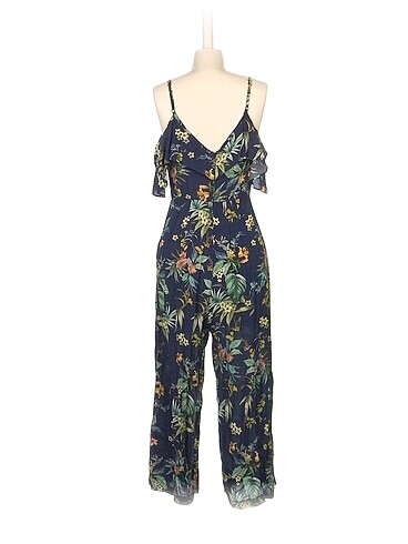 s Beden Bershka Kısa Tulum %70 İndirimli.