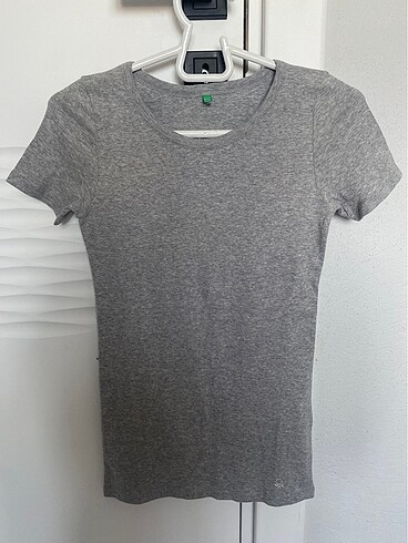 Benetton Tshirt