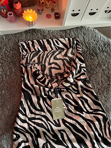 H&M H&M saten elbise