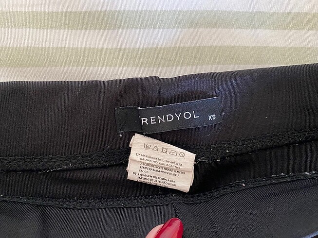 trendyol xs parlak tayt siyah - Görsel 3