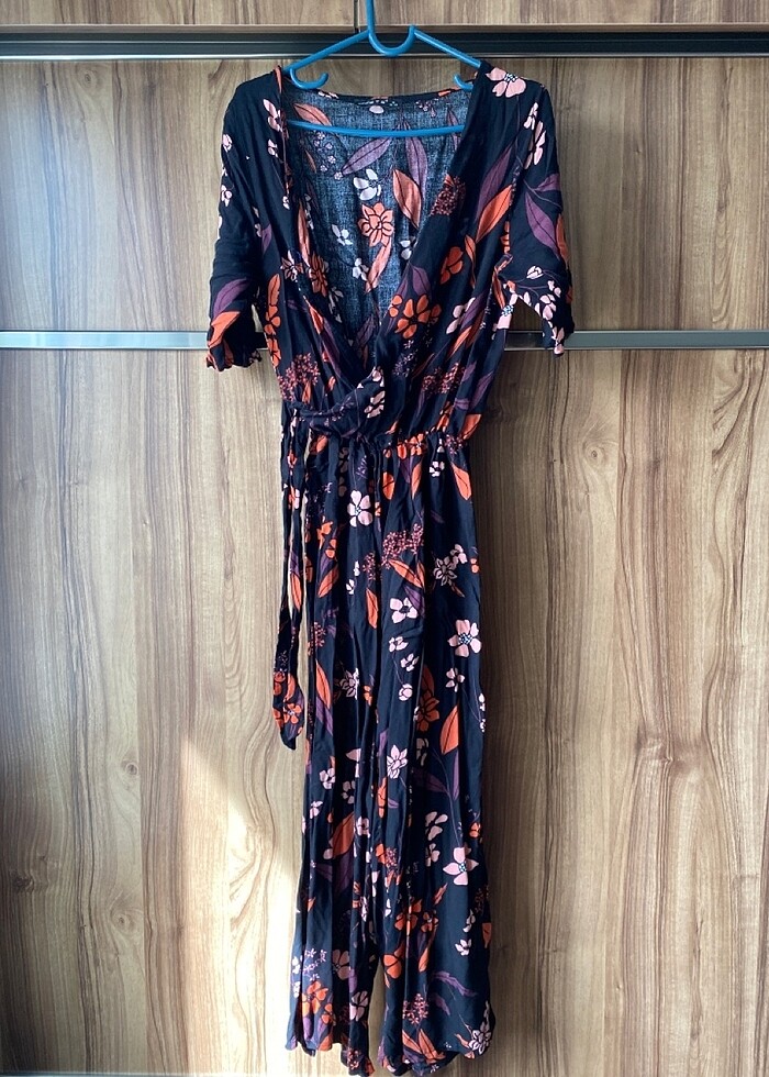 kadın yazlık çiçekli tulum - Görsel 2