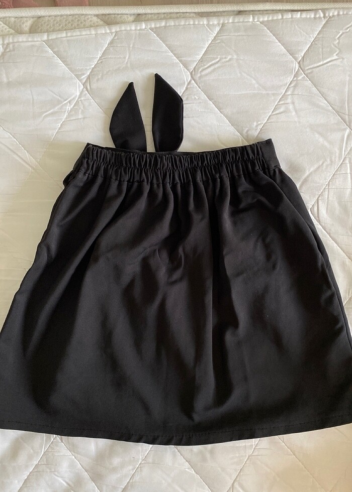 siyah beli kurdeleli kısa etek - Görsel 3