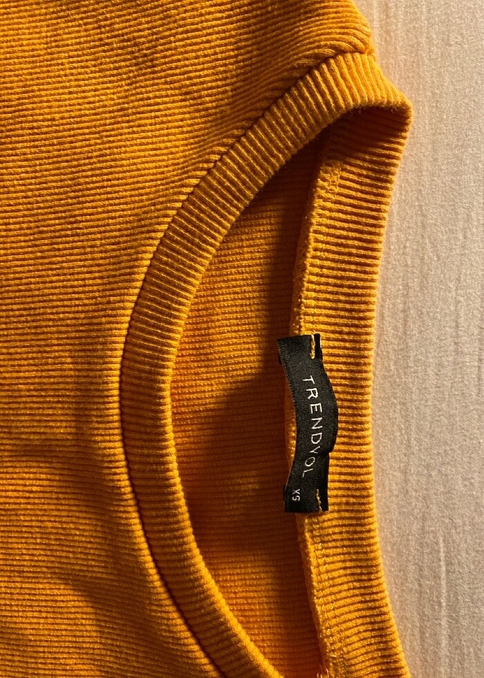 turuncu belden bağlamalı crop - Görsel 2