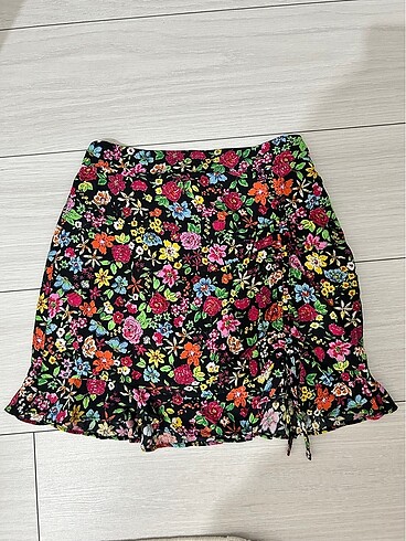 Bershka mini etek