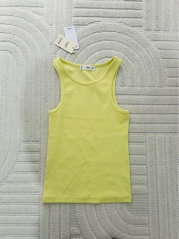 Mango sarı halter yaka bluz