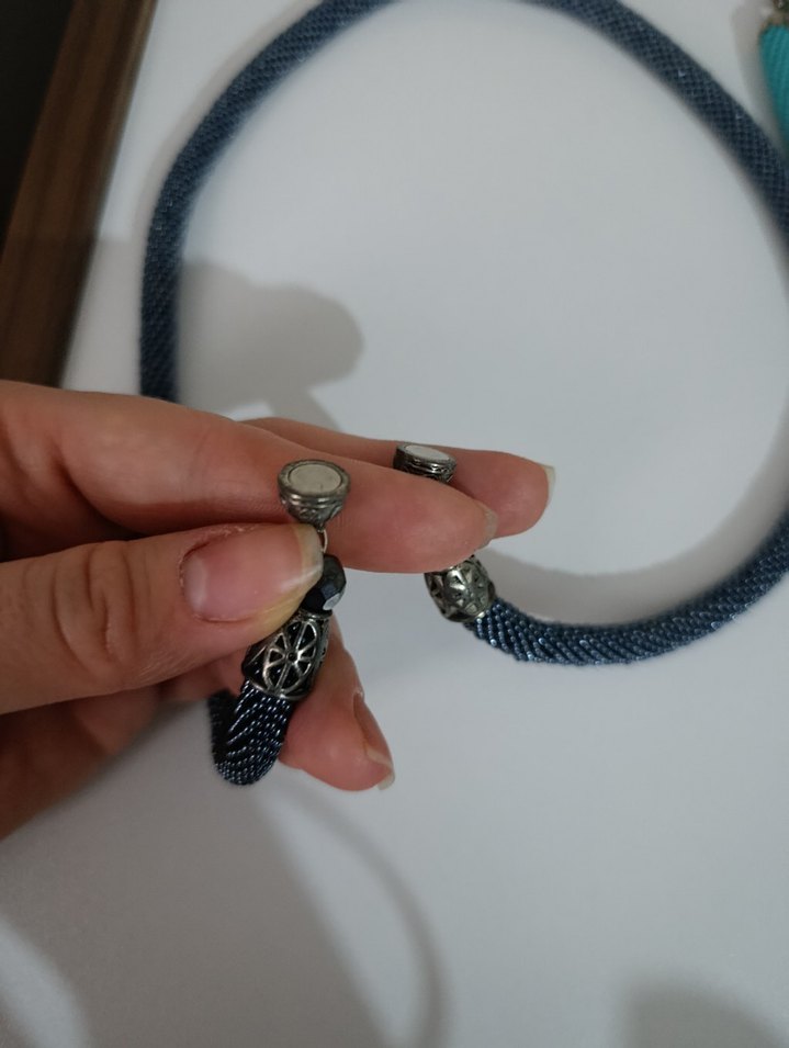 Elastik Turkuaz Minimalist Midi Kolye - Görsel 2