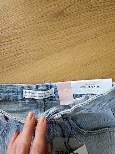 32 Beden stradivarius etek