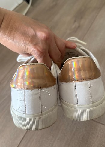 38 Beden Bershka orjinal 38 numara kadın spor ayakkabı
