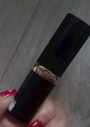 Parlak Kırmızı Ruj 703 - Görsel 3