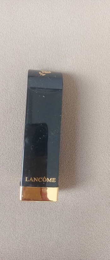  Beden Ruj Lancome 