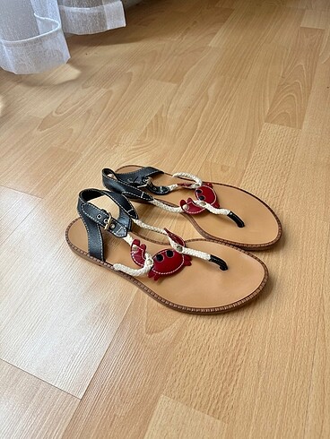 37 Beden lacivert Renk Love moschino sandalet