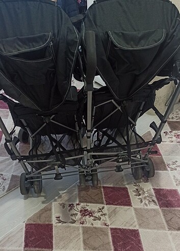 0 - 13 kg Beden İkiz bebek arabası son fiyattır.