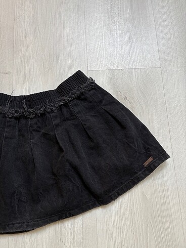 Urban Outfitters BDG Siyah Pileli Mini Etek