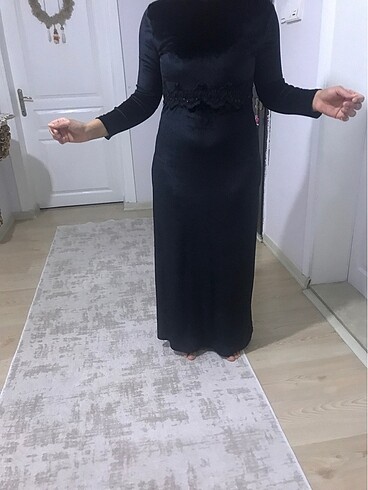 Kadife şık elbise