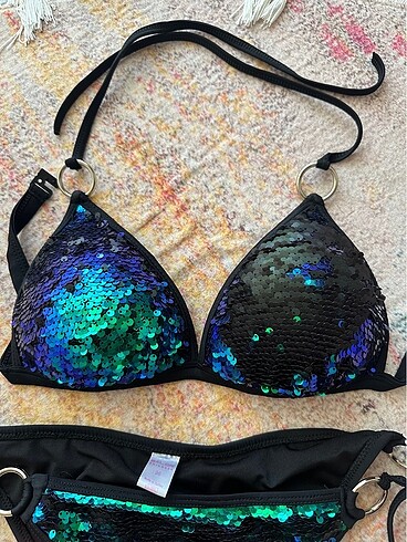36 Beden çeşitli Renk Pullu bikini takımı
