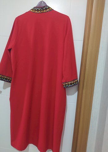 Kadın Kırmızı Nakışlı Bohem Uzun Kap - Görsel 4