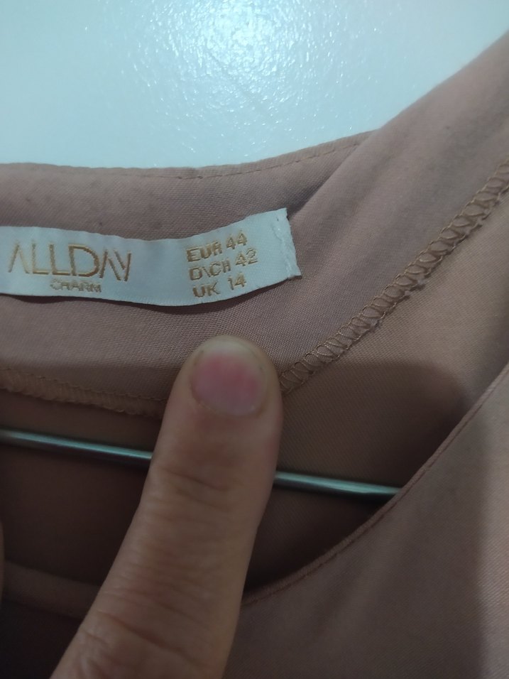 Bej Uzun Keten tulum., Düğmeli, Bol Kesim - Görsel 3