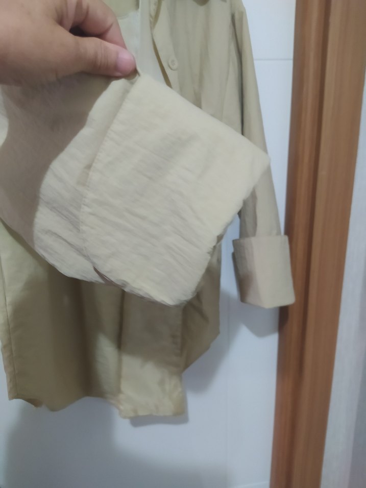 Bej Keten Düğmeli Kadın Gömlek - Görsel 4