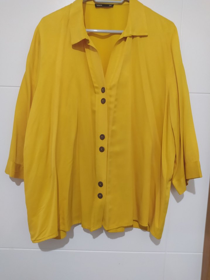 Sarı Düğmeli Kadın Midi Gömlek - Görsel 2