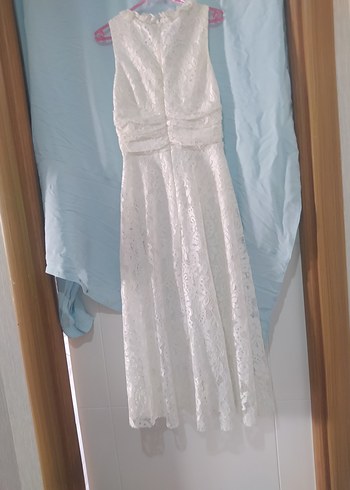 Uzun V Yakalı Beyaz Dantel elbise - Görsel 10