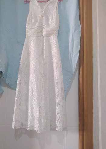 Uzun V Yakalı Beyaz Dantel elbise - Görsel 12