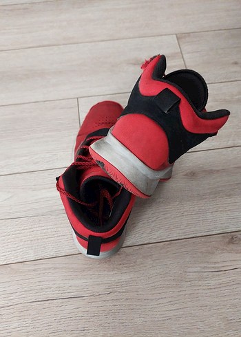 Kırmızı Adidas Basketbol Ayakkabısı - Görsel 4