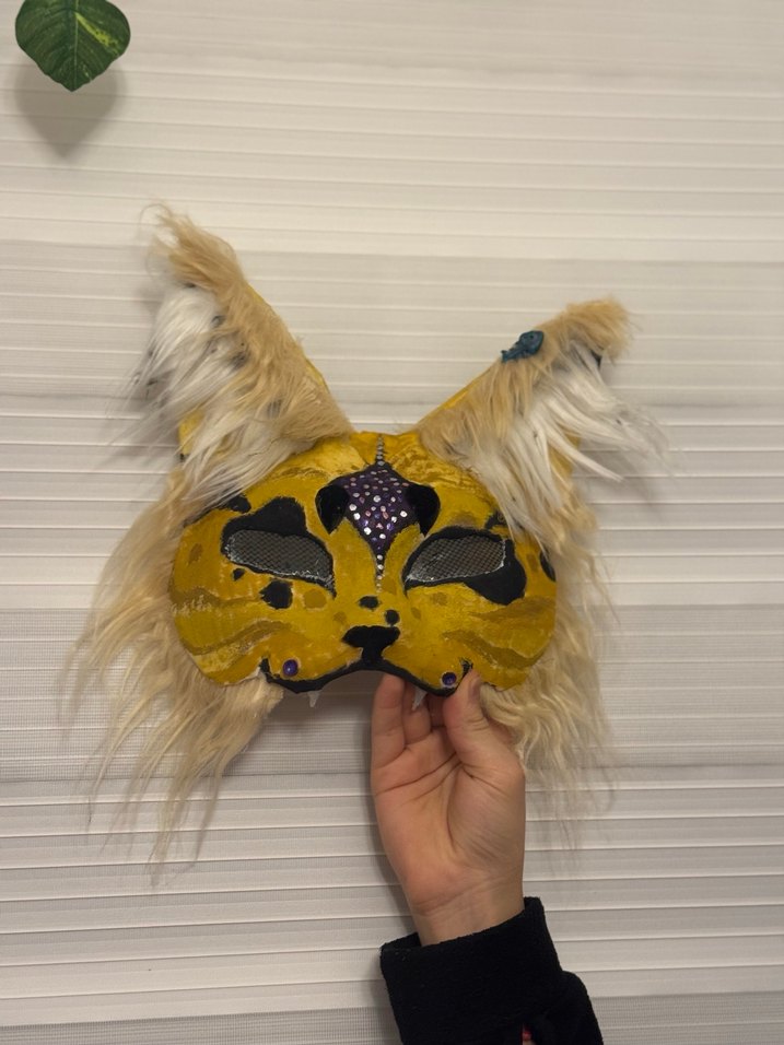 Kürk Detaylı Kadın Hayvan Maskesi - Görsel 2