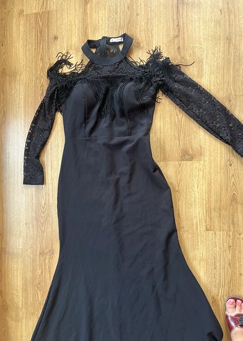 Abiye Dantel Detaylı Siyah Uzun Gotik Elbise