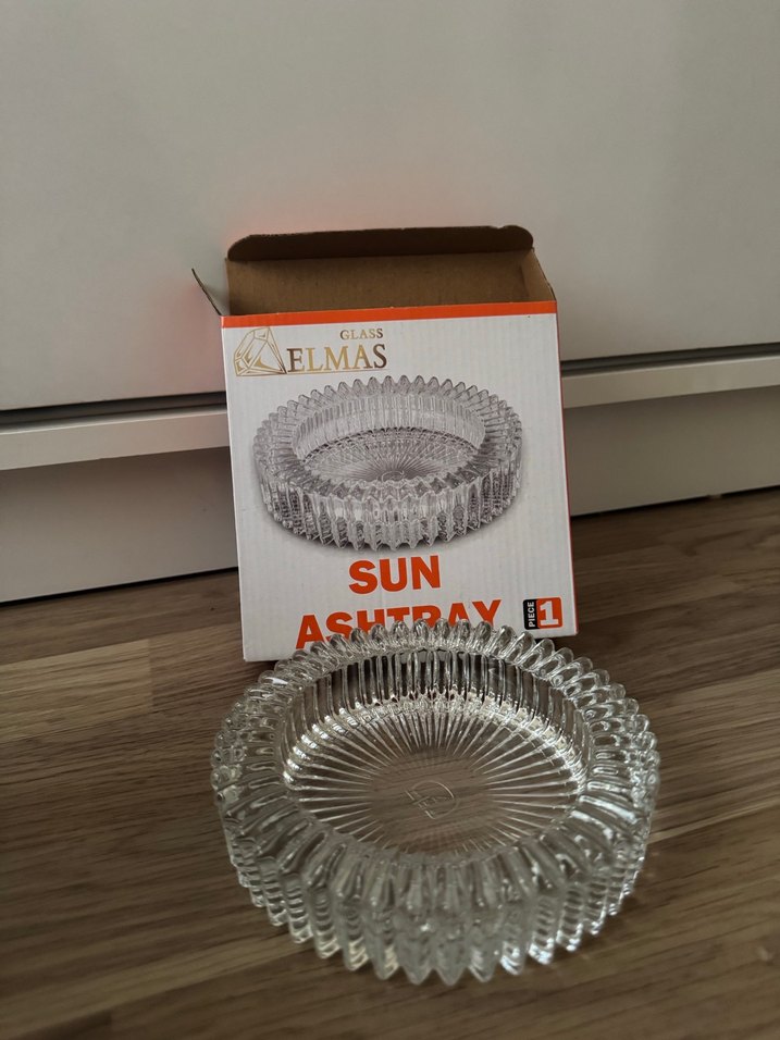 Vintage Parlak Cam Küllük - Görsel 3