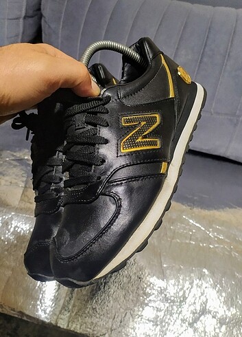 38 Beden siyah Renk Newbalance ayakkabı