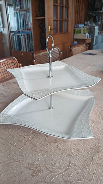 Pasta tabağı, iki katlı