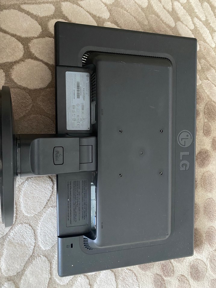 LG Siyah Monitör - Görsel 2