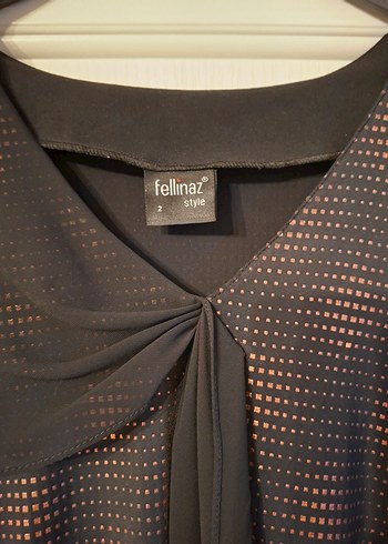 Siyah V Yaka Dökümlü Uzun Kollu Kadın Bluz 40 42 beden - Görsel 5