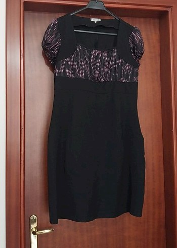 Siyah Kemerli V Yakalı Midi Elbise - Görsel 3