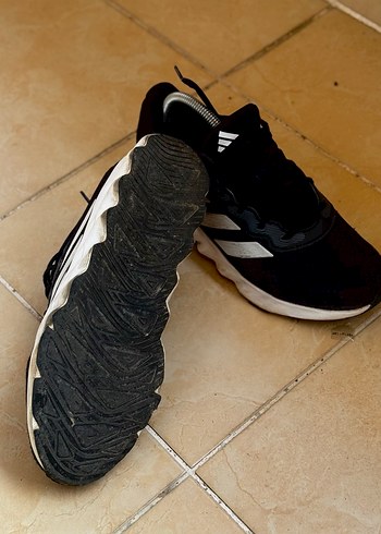 ADİDAS ERKEK SPOR AYAKKABI 42 NUMARA - Görsel 4