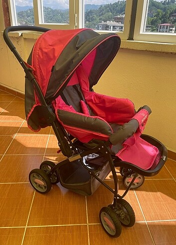 9- 18 kg Beden kırmızı Renk Beneto bebek arabası