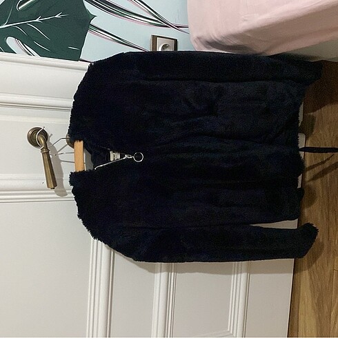 Pull and Bear Kapşonlu kürk