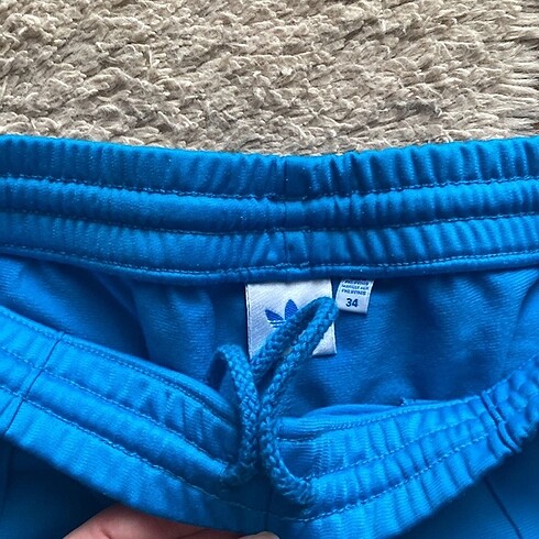 34 Beden mavi Renk Orjinal adidas