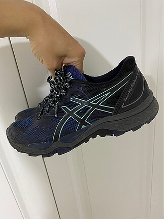 Asics kadın spor ayakkabı