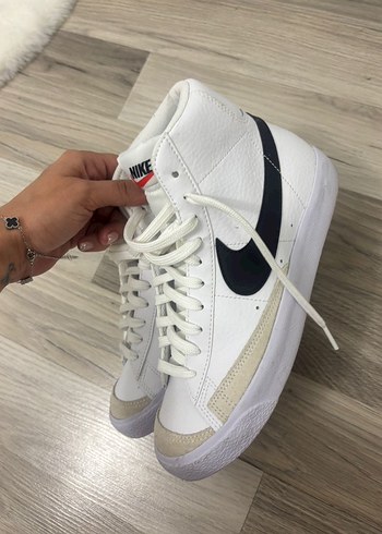 38,5 Beden Nike Beyaz Kadın Spor Ayakkabı