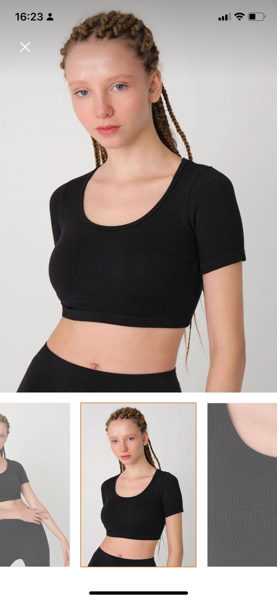 Siyah Kısa Kollu Crop Top - Görsel 2