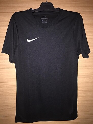 erkek nike tshirt