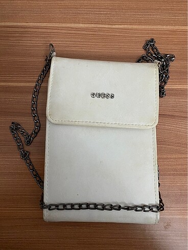 GUESS 99 TL YE ÇANTALAR