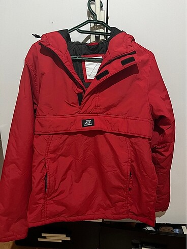 Pull Bear Kanguru Mont