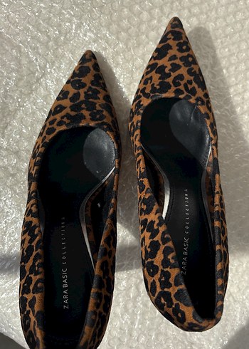 Zara Kürk Detaylı Leopar Desenli Kahverengi Stiletto